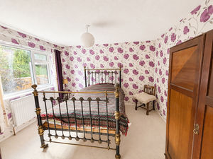 Bedroom- click for photo gallery